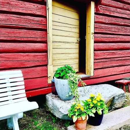 Idyllisk Gard Med Stor Plass * Bjornstad