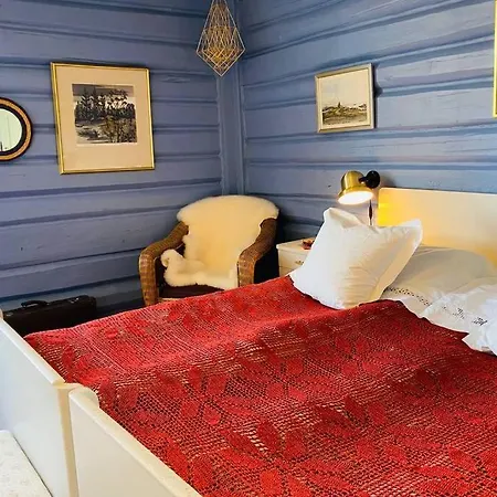 Idyllisk Gard Med Stor Plass Holiday home *